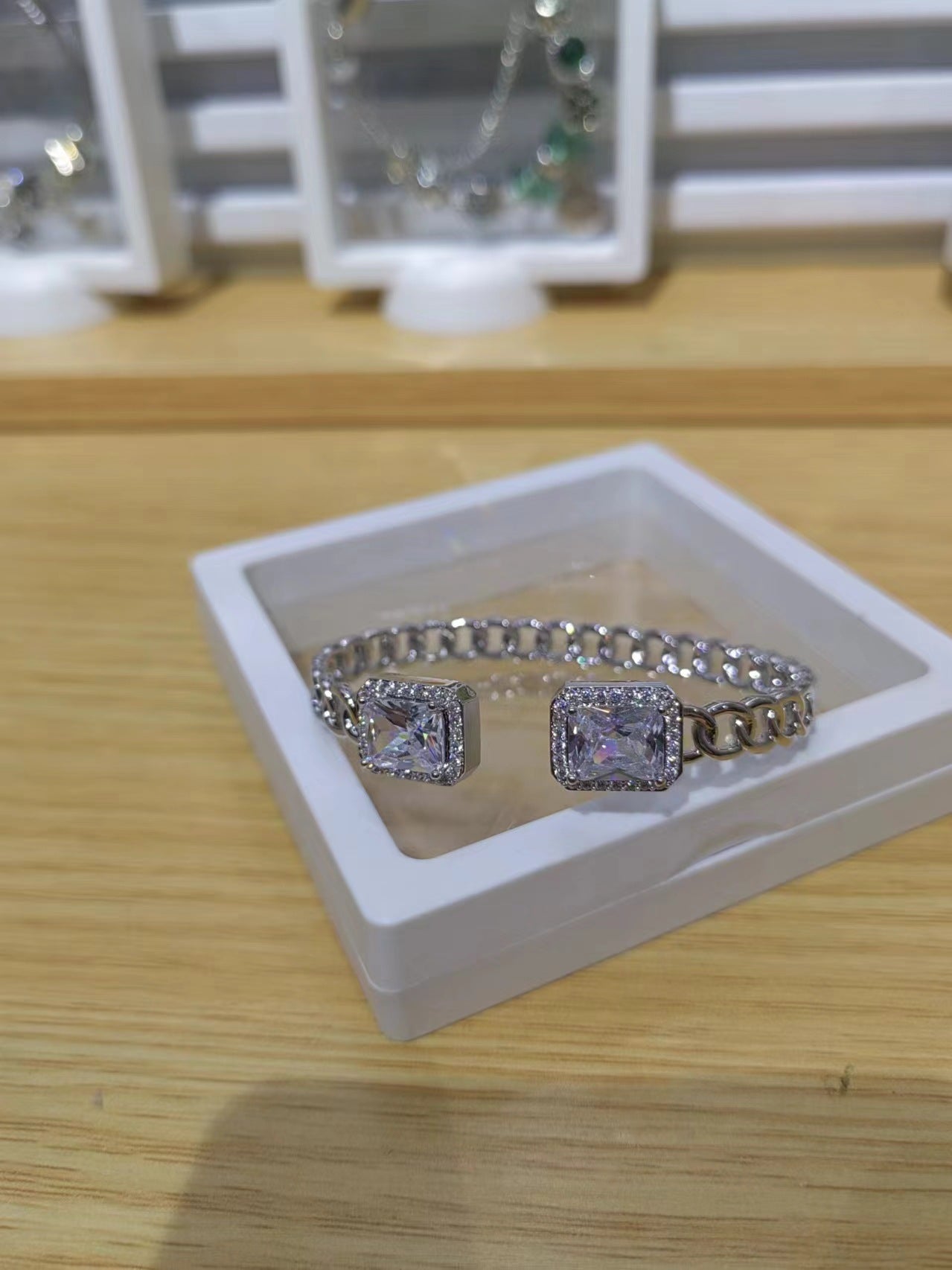 Square Gemstone HyunA-Style Retro High-End Texture Bracelet