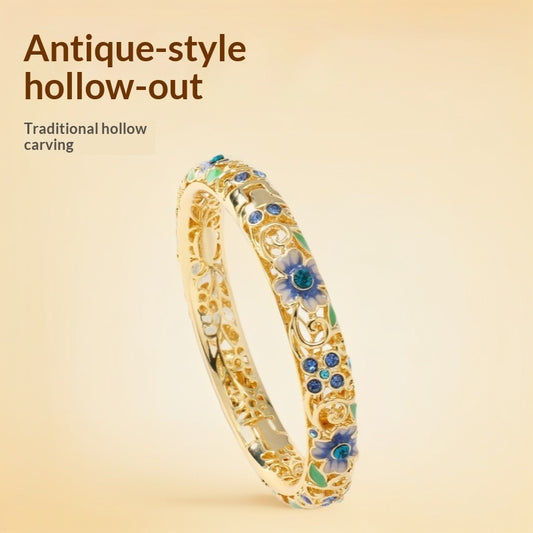 Openwork Filigree Gold-Plated Cheongsam Jewelry