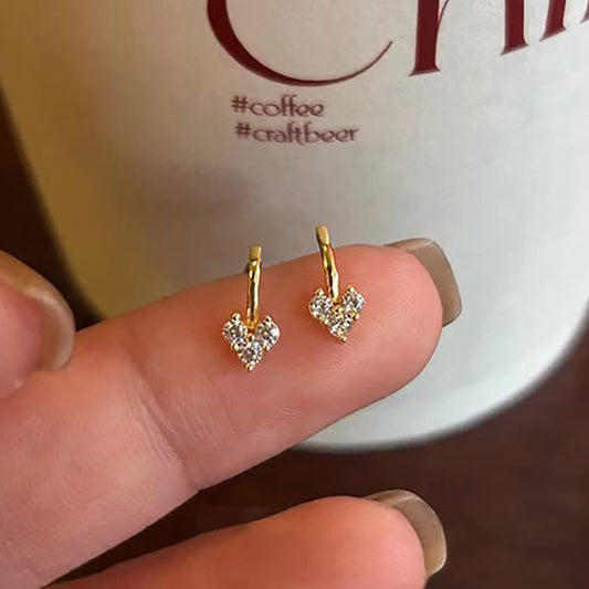 Womens Simple And Elegant Heart-Shaped Stud Earrings